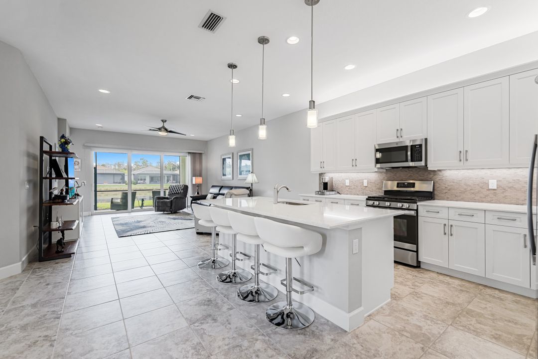 28584 Lobos Cir, Bonita Springs, FL 34135