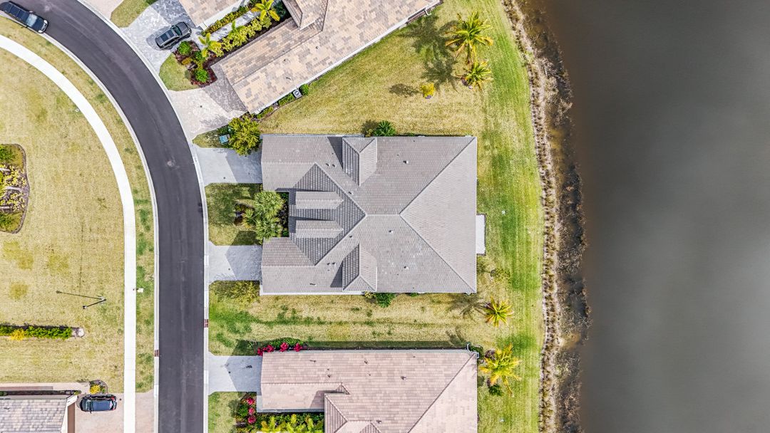 28584 Lobos Cir, Bonita Springs, FL 34135