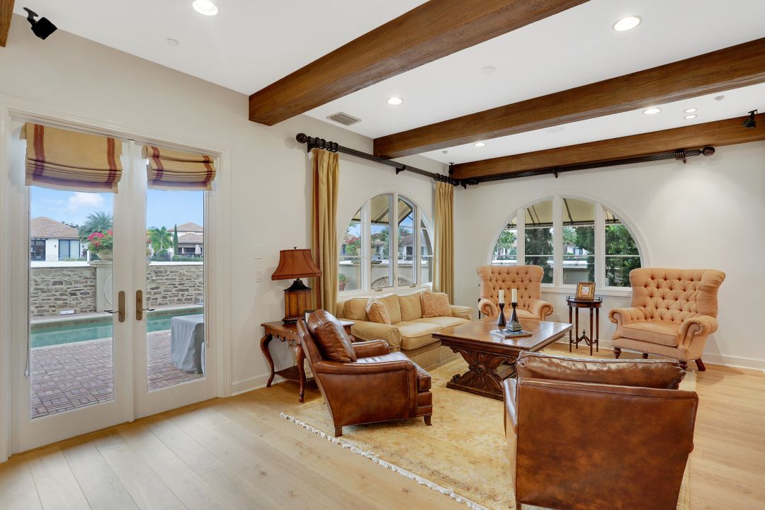 16649 Toscana Cir #806, Naples, FL 34110