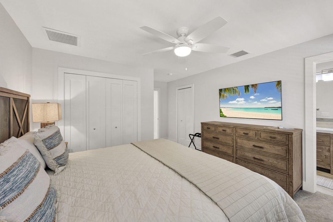 1727 Danford St, Naples, FL 34112