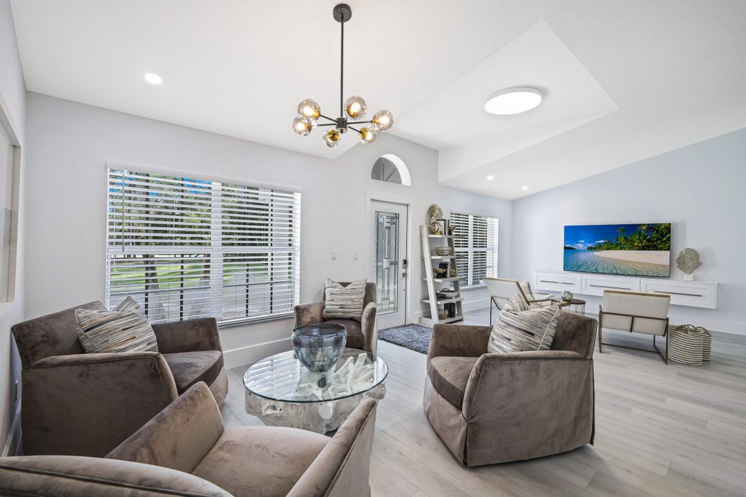 2171 21st St SW, Naples, FL 34117