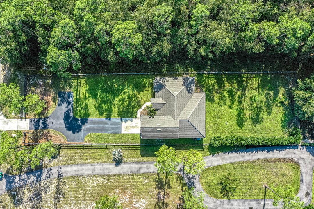 2171 21st St SW, Naples, FL 34117