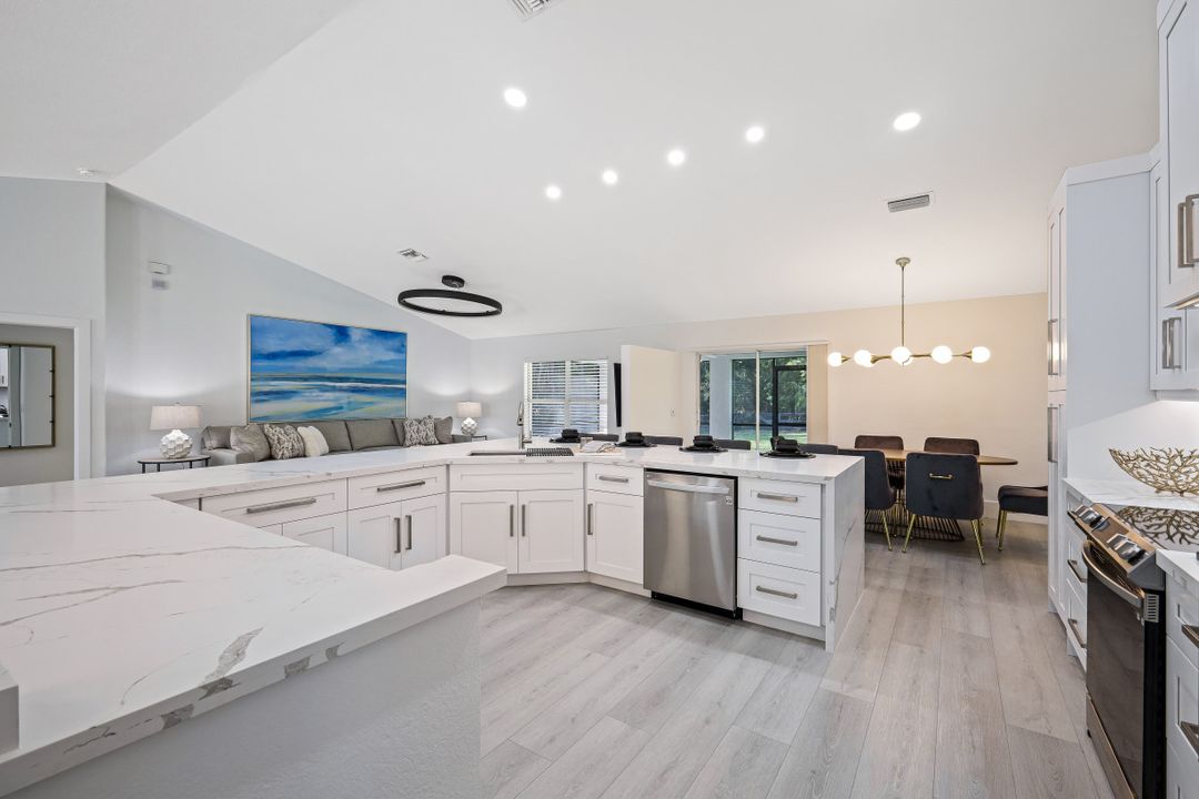 2171 21st St SW, Naples, FL 34117