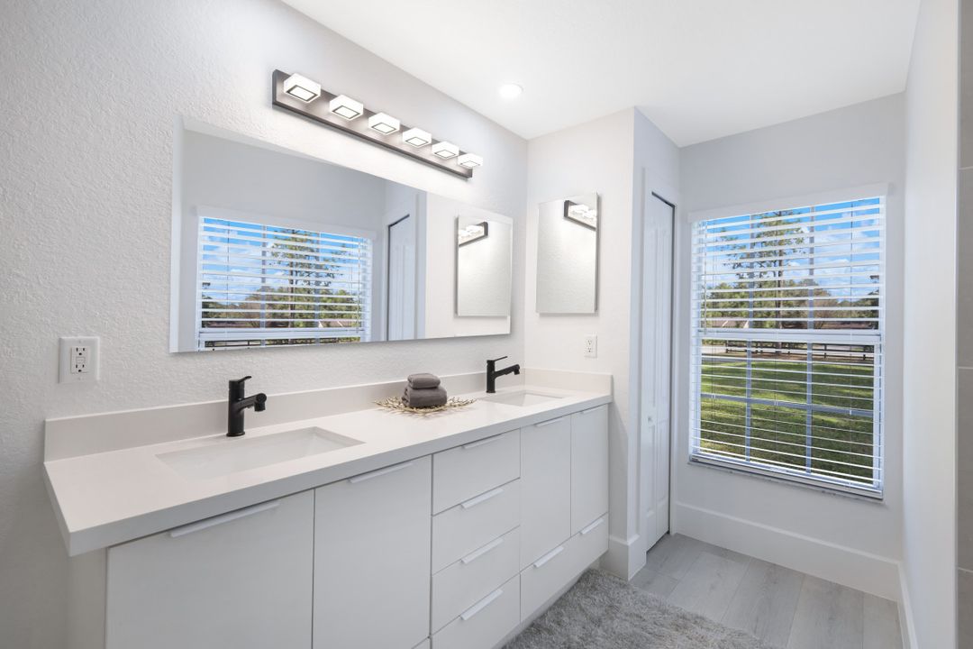 2171 21st St SW, Naples, FL 34117