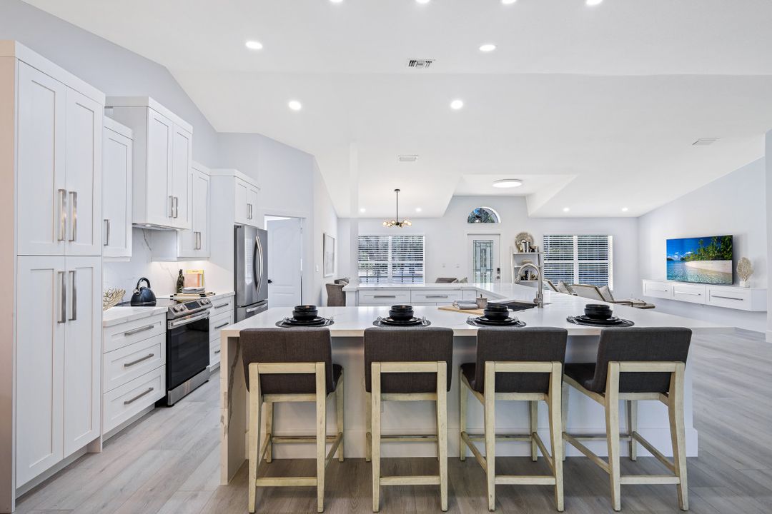 2171 21st St SW, Naples, FL 34117
