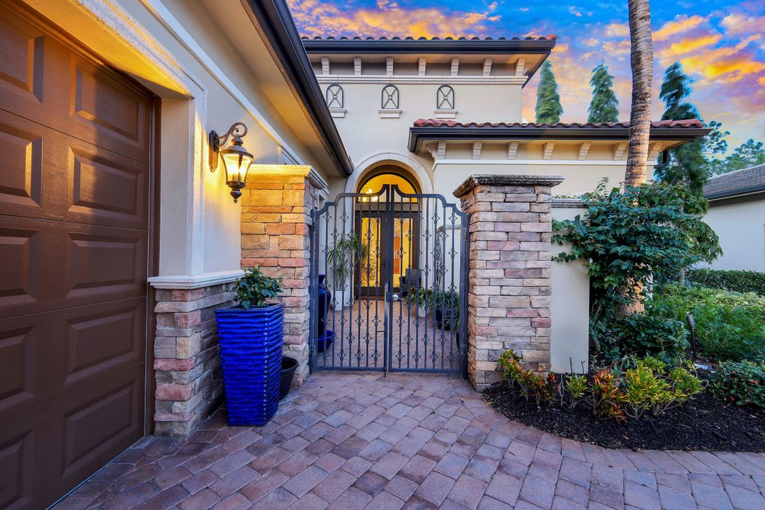 16830 Cabreo Dr, Naples, FL 34110