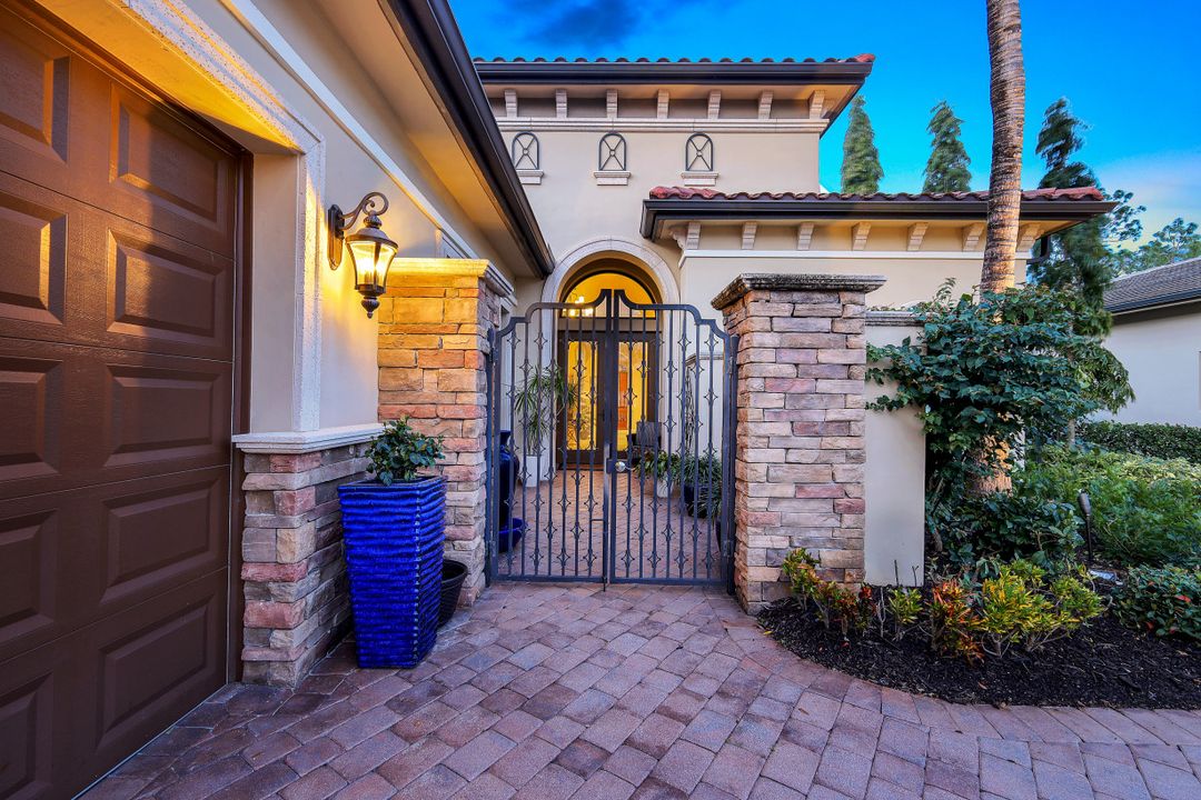 16830 Cabreo Dr, Naples, FL 34110