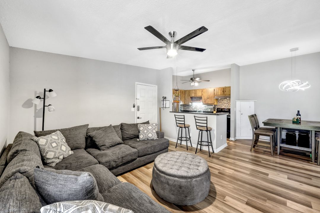 5712 Foxlake Dr APT 8 #8, North Fort Myers, FL 33917