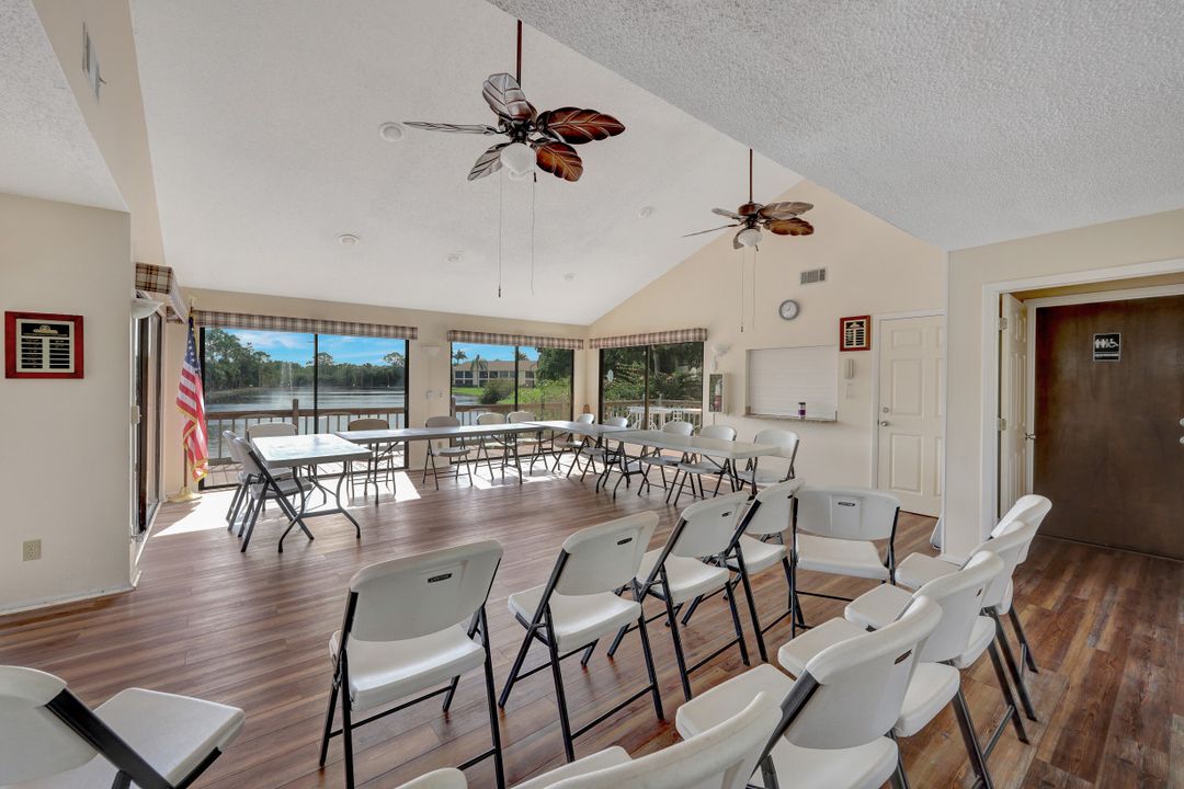 5712 Foxlake Dr APT 8 #8, North Fort Myers, FL 33917