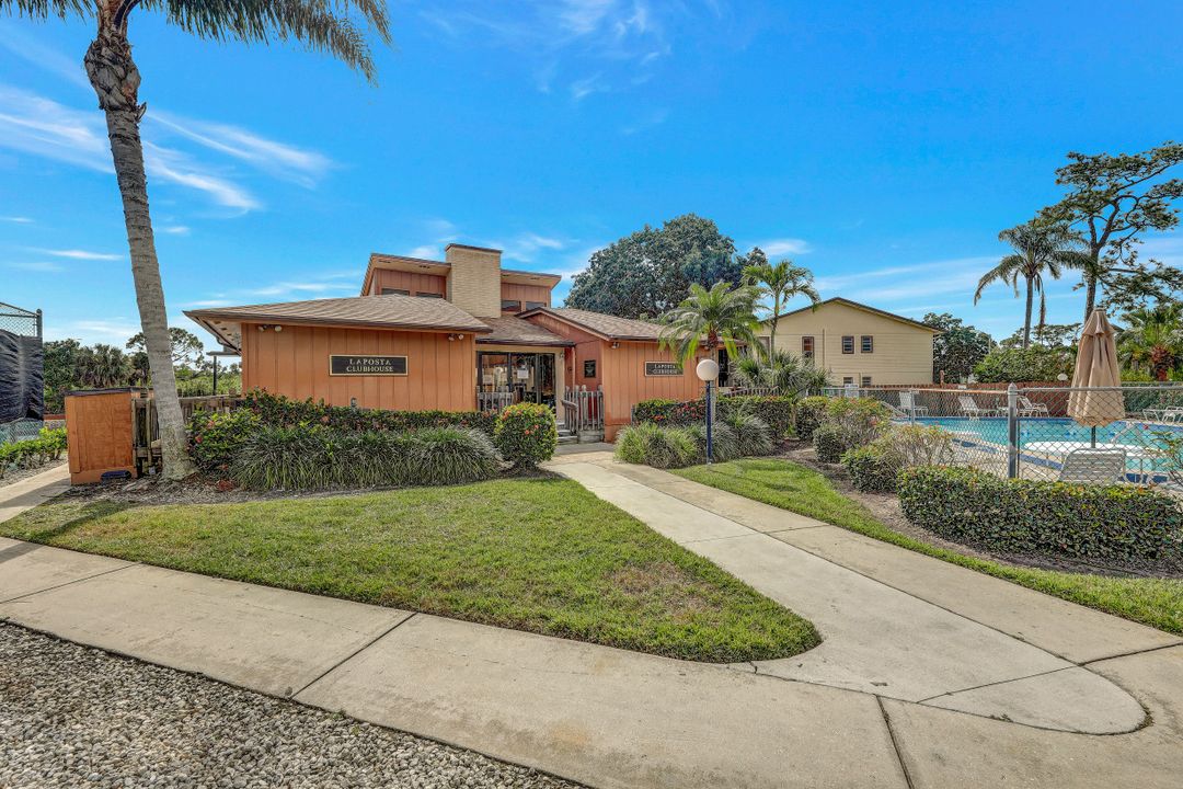 5712 Foxlake Dr APT 8 #8, North Fort Myers, FL 33917