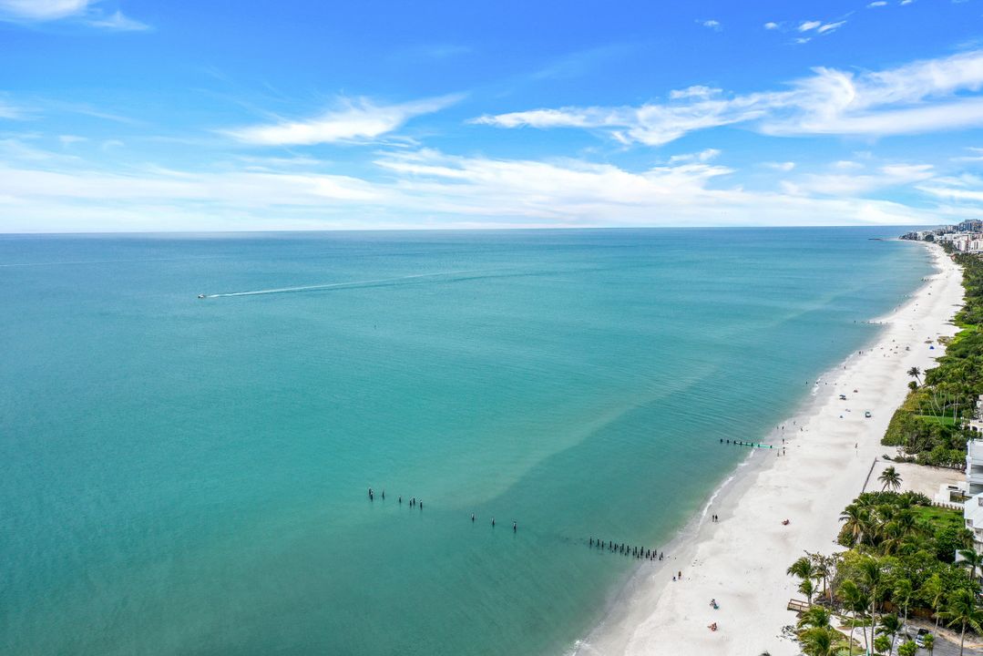 359 2nd St S, Naples, FL 34102