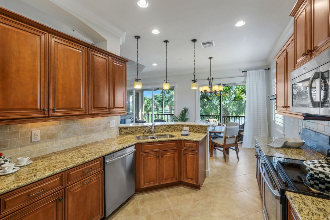 9557 Ironstone Terrace #202, Naples, FL 34120