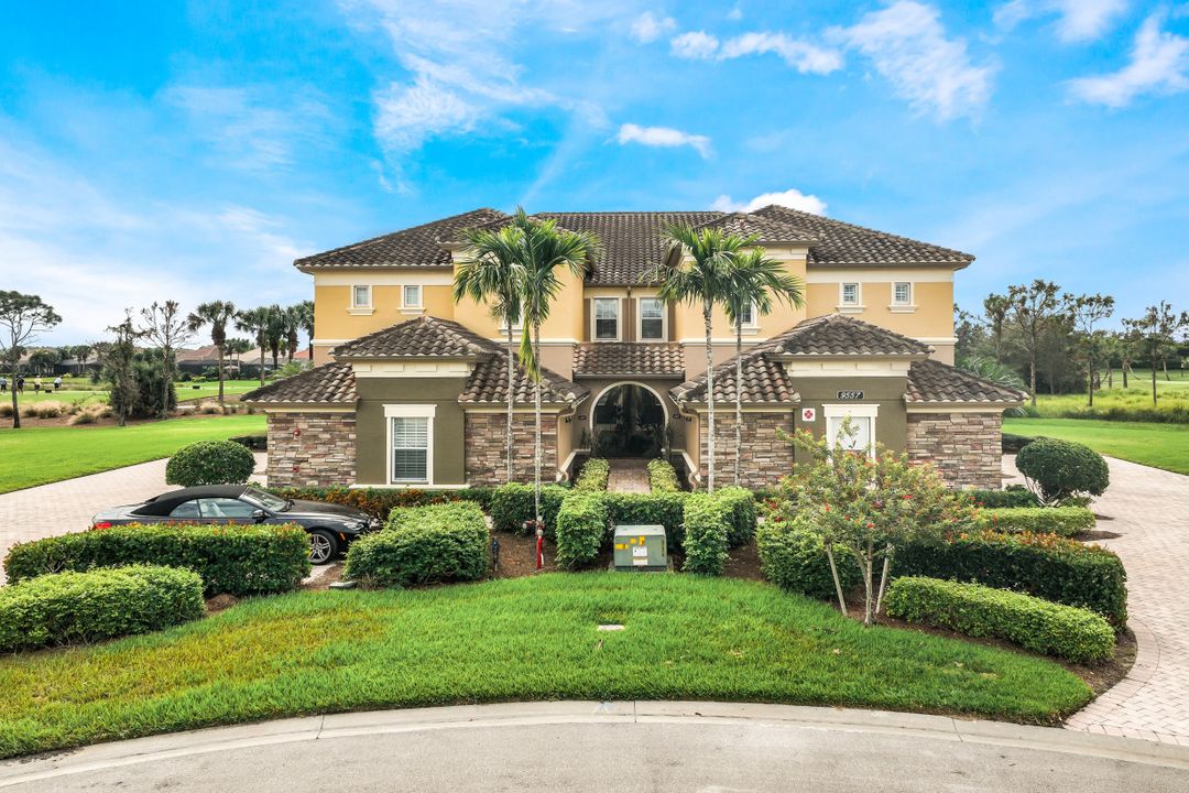 9557 Ironstone Terrace #202, Naples, FL 34120