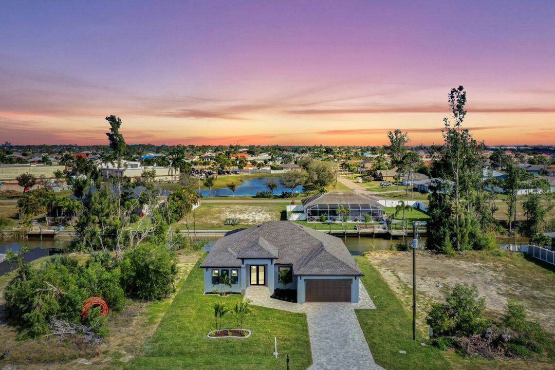 2135 SW 17th Pl, Cape Coral, FL 33991