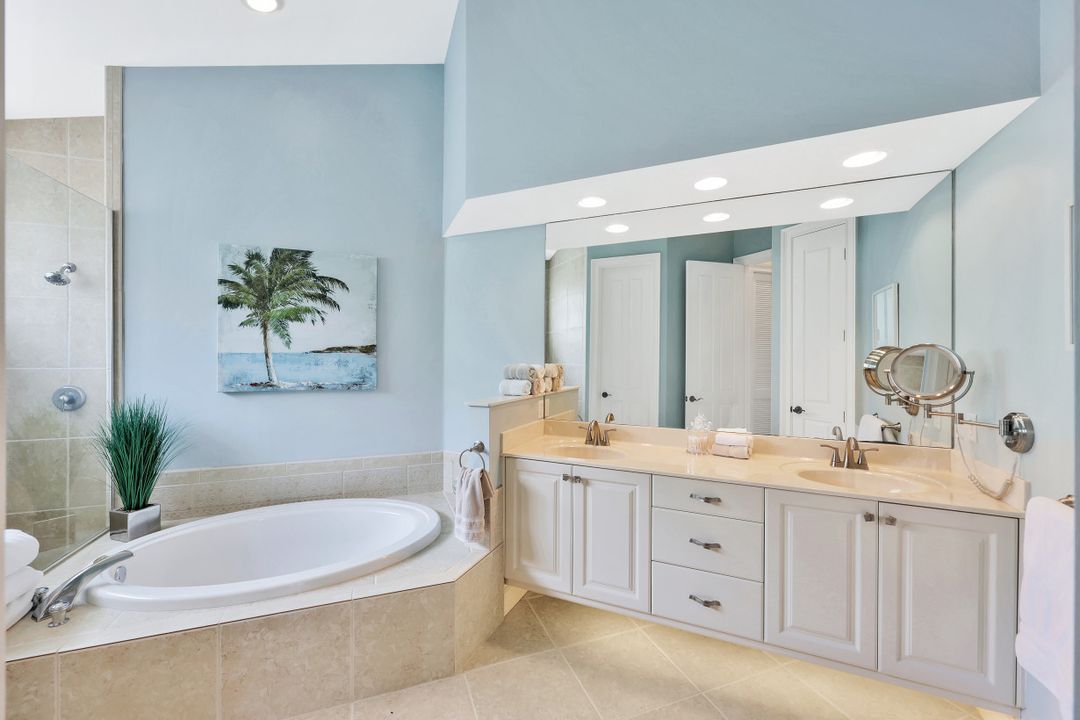 3093 Terramar Dr, Naples, FL 34119