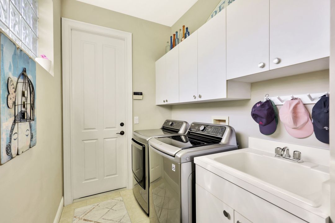 3093 Terramar Dr, Naples, FL 34119