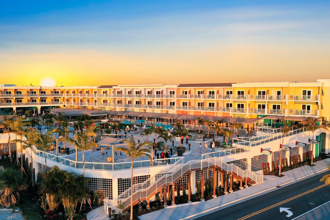 251 Crescent St, Fort Myers Beach, FL 33931