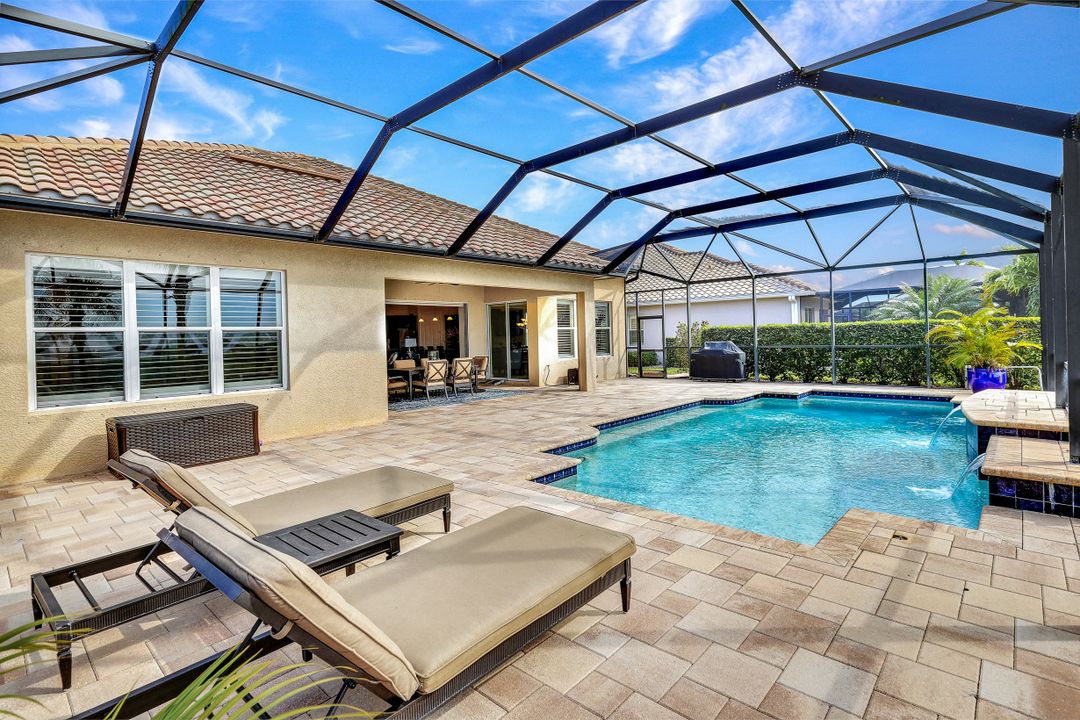 8993 Quarry Dr, Naples, FL 34120