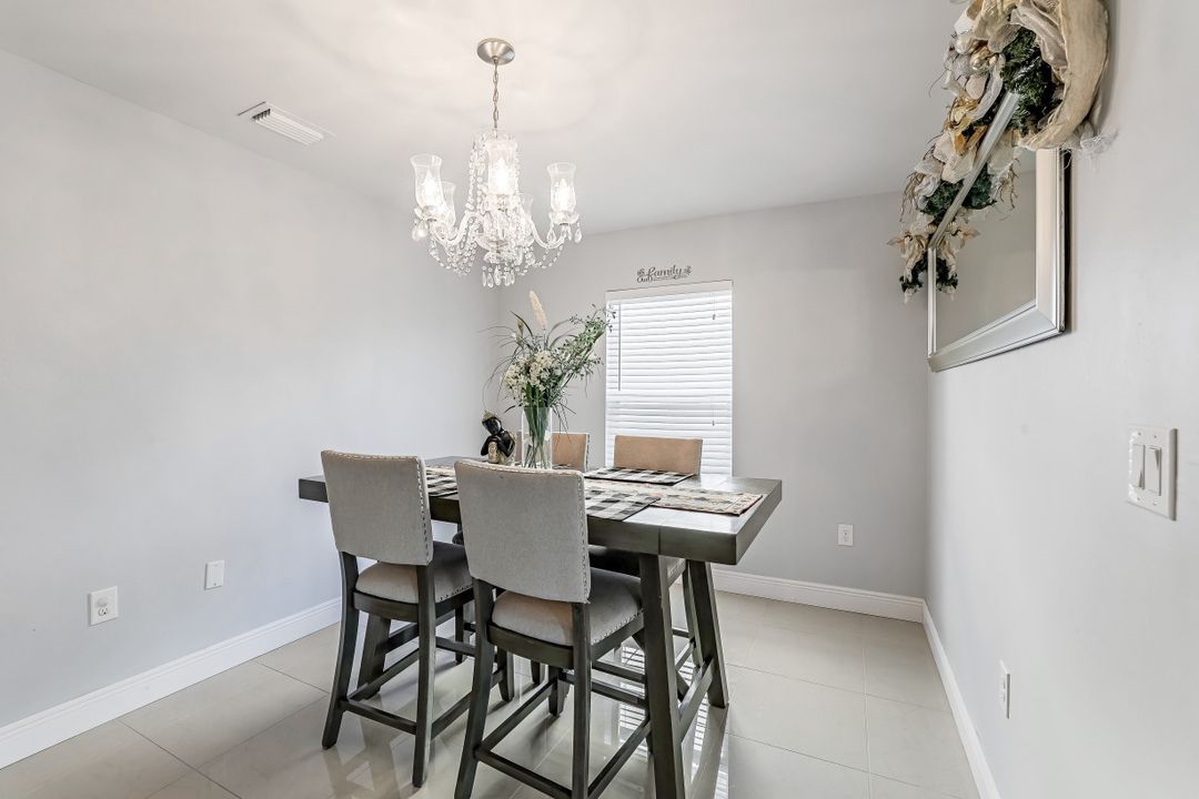 10372 Canal Brook Ln, Lehigh Acres, FL 33936