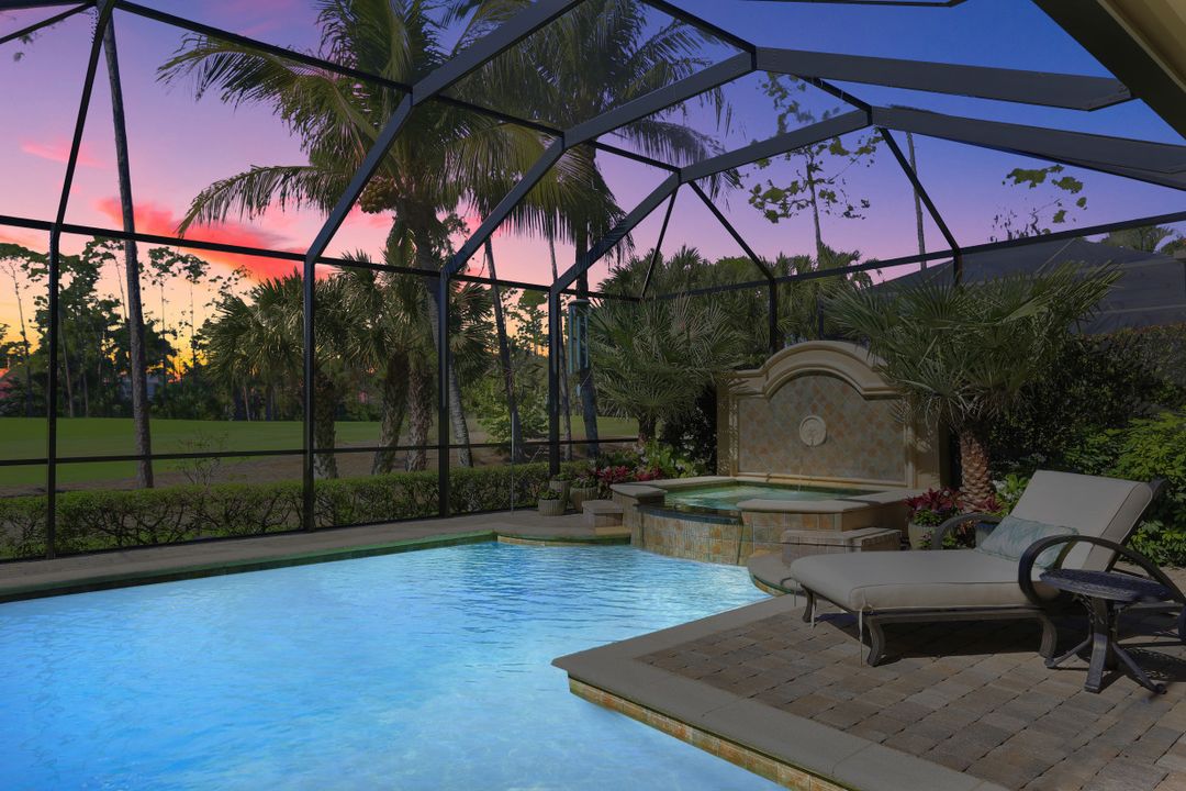 2911 Tiburon Blvd E, Naples, FL 34109