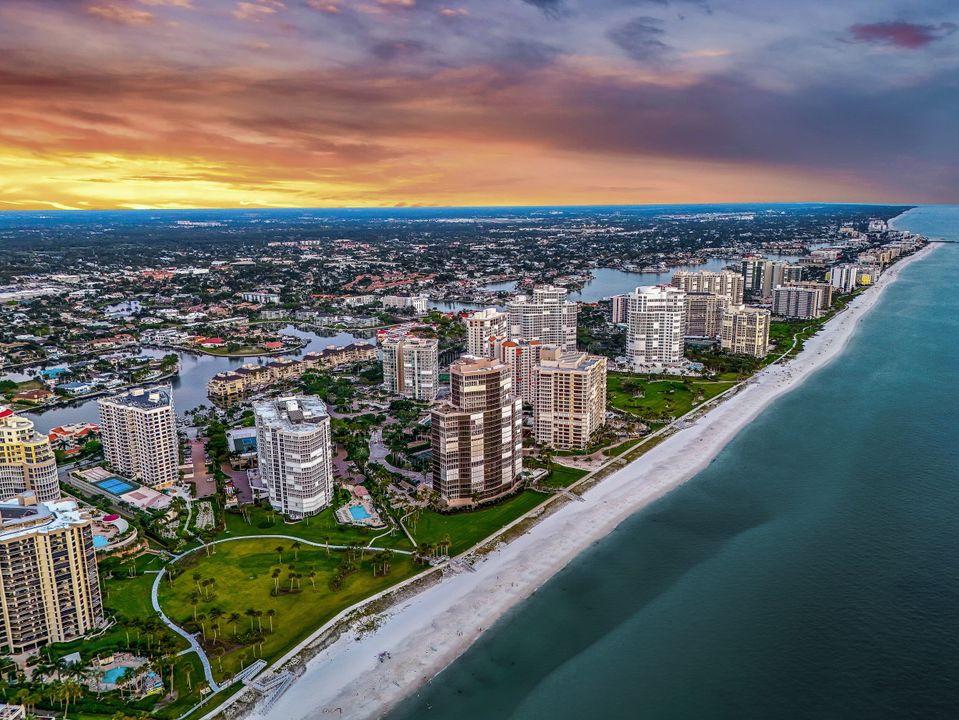 4401 Gulf Shore Blvd N, Naples, FL 34103