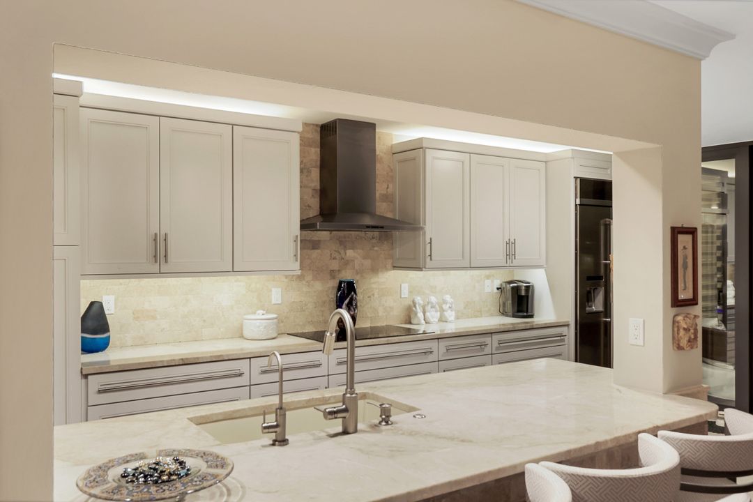 4401 Gulf Shore Blvd N, Naples, FL 34103