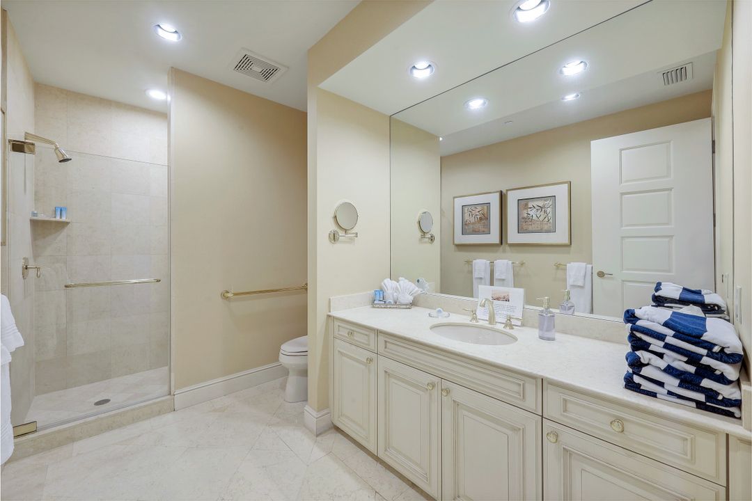 970 Cape Marco Dr #1708, Marco Island, FL 34145