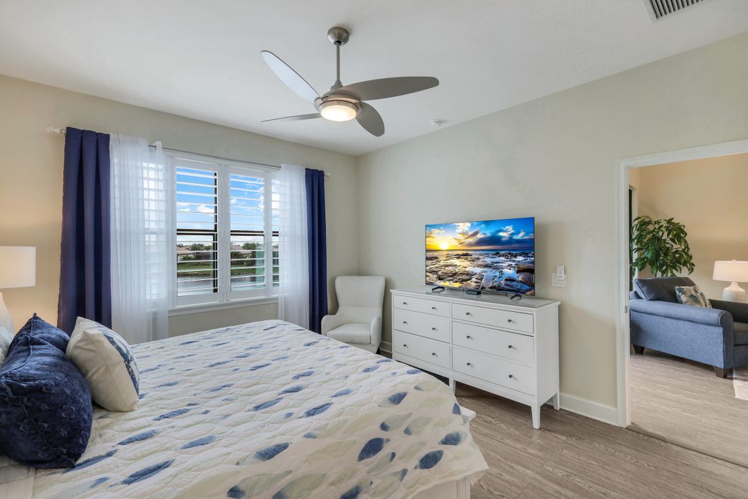 9426 Benvenuto Ct #201, Naples, FL 34119