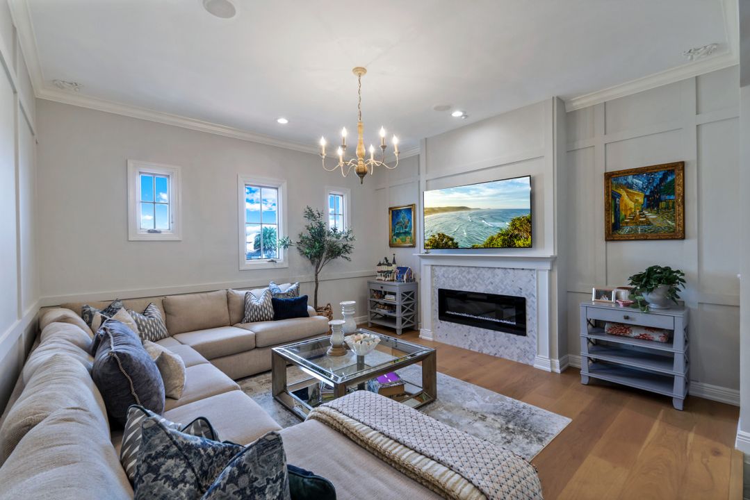 16649 Toscana Cir #805, Naples, FL 34110