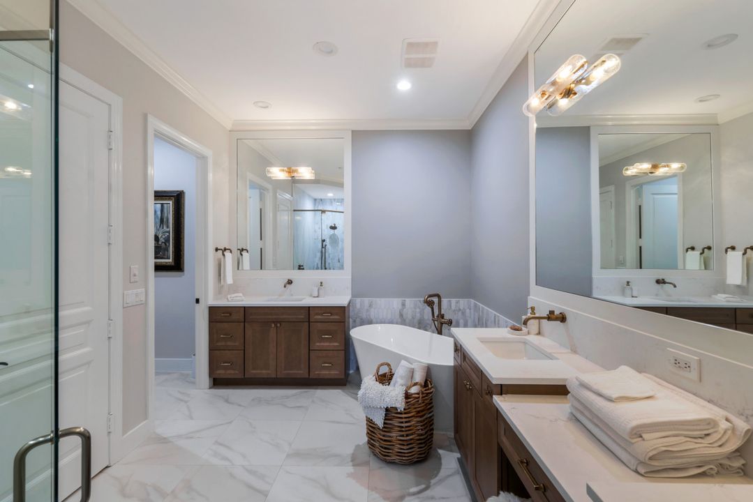 16649 Toscana Cir #805, Naples, FL 34110