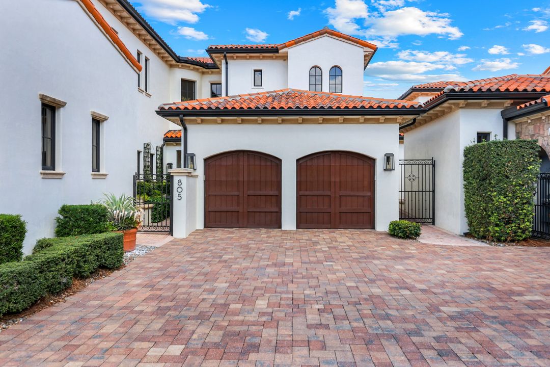 16649 Toscana Cir #805, Naples, FL 34110