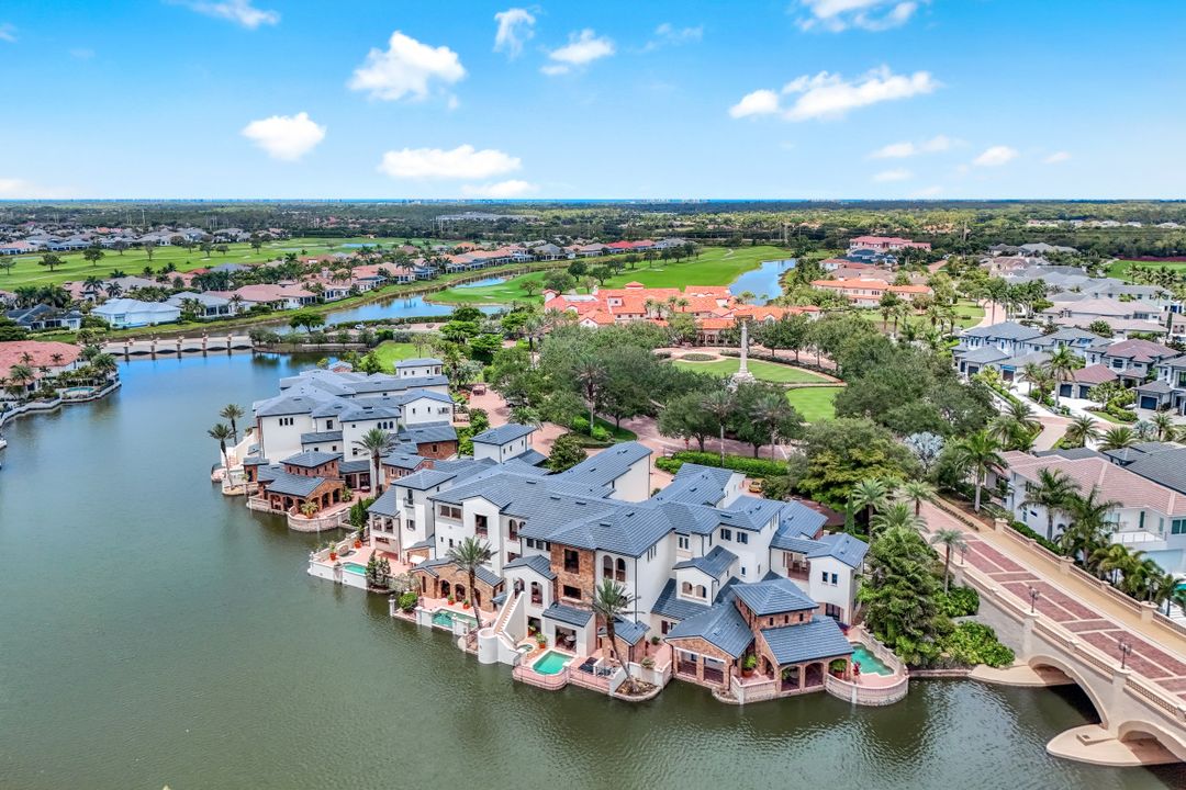 16649 Toscana Cir #805, Naples, FL 34110