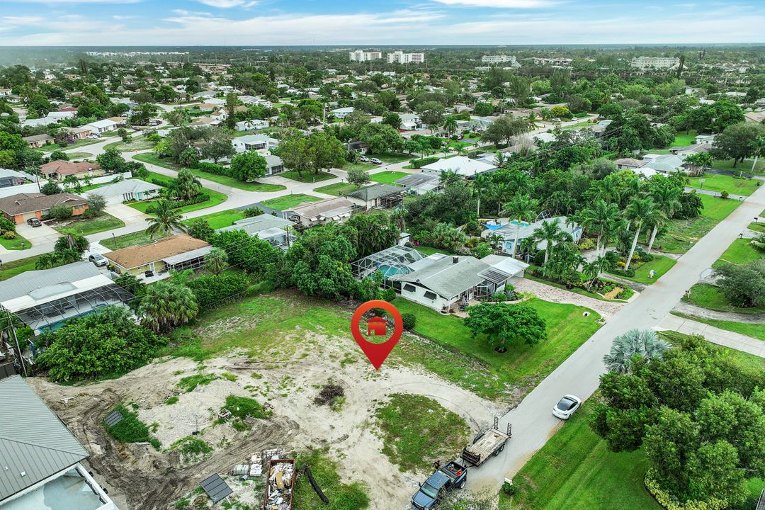 1081 Morningside Dr, Naples, FL 34103