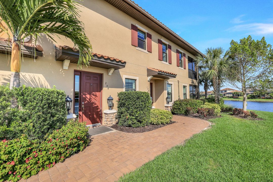 9685 Montelanico Loop #204, Naples, FL 34119