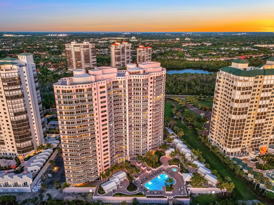 8231 Bay Colony Dr #1701, Naples, FL 34108