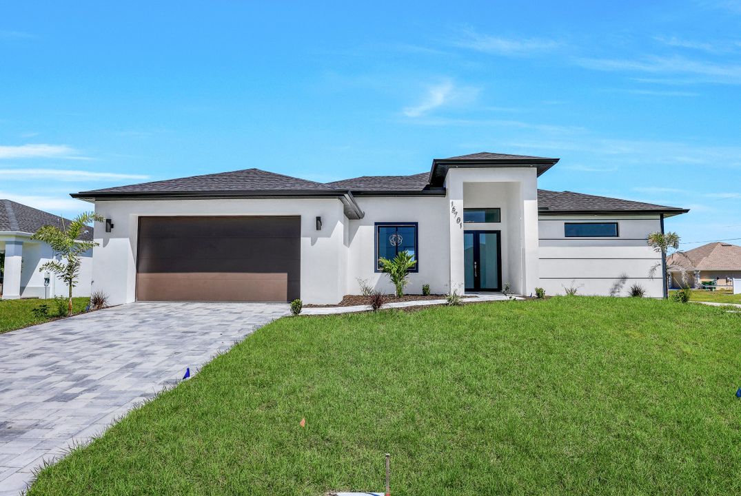 15701 Lakeland Cir, Port Charlotte, FL 33981