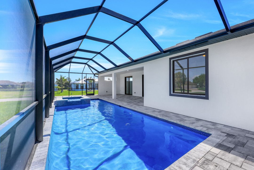 15701 Lakeland Cir, Port Charlotte, FL 33981