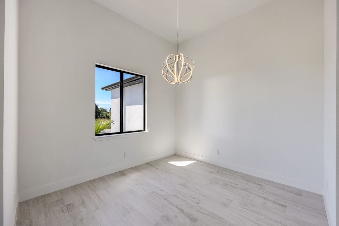 15701 Lakeland Cir, Port Charlotte, FL 33981