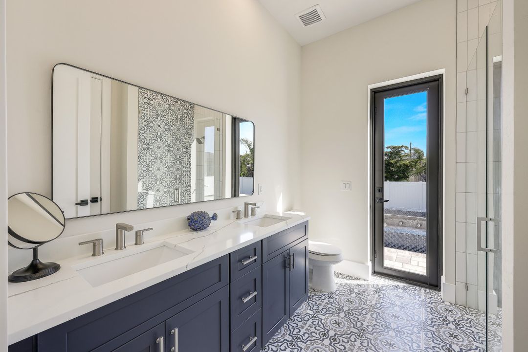 301 SW 33rd Ave, Cape Coral, FL 33991