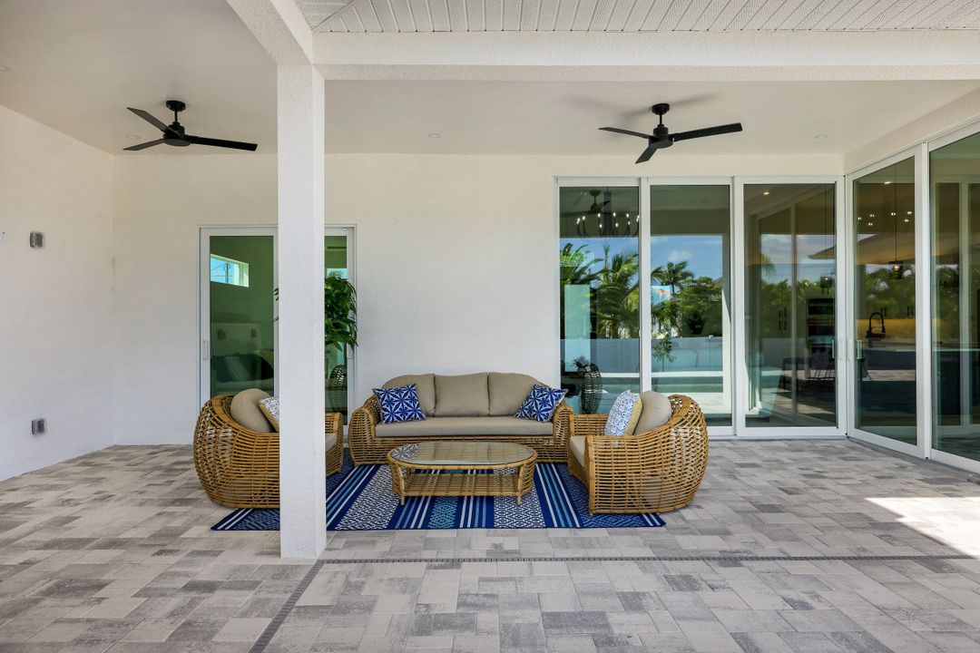 301 SW 33rd Ave, Cape Coral, FL 33991