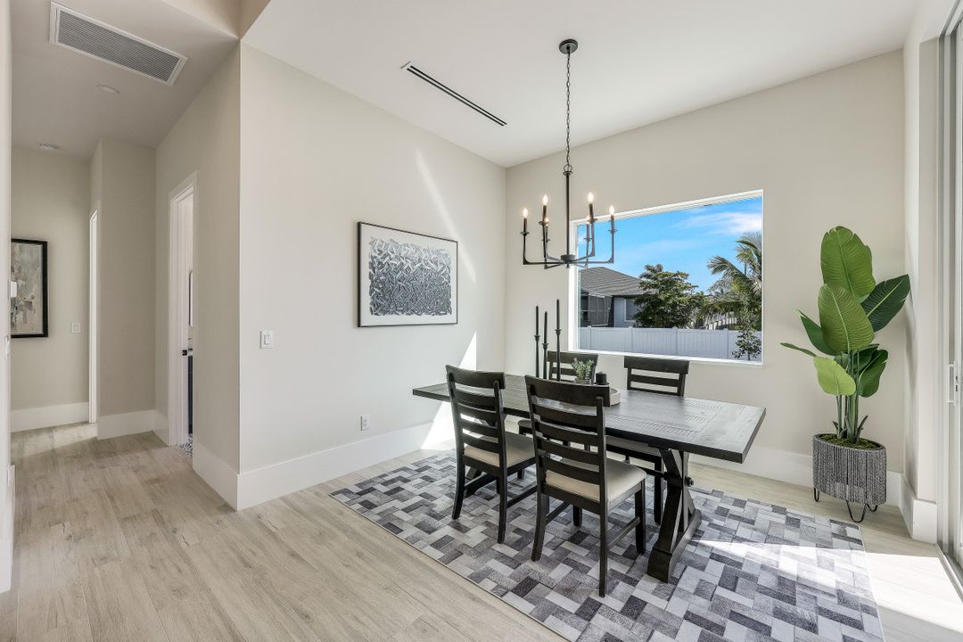 301 SW 33rd Ave, Cape Coral, FL 33991