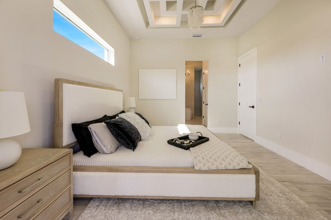 301 SW 33rd Ave, Cape Coral, FL 33991