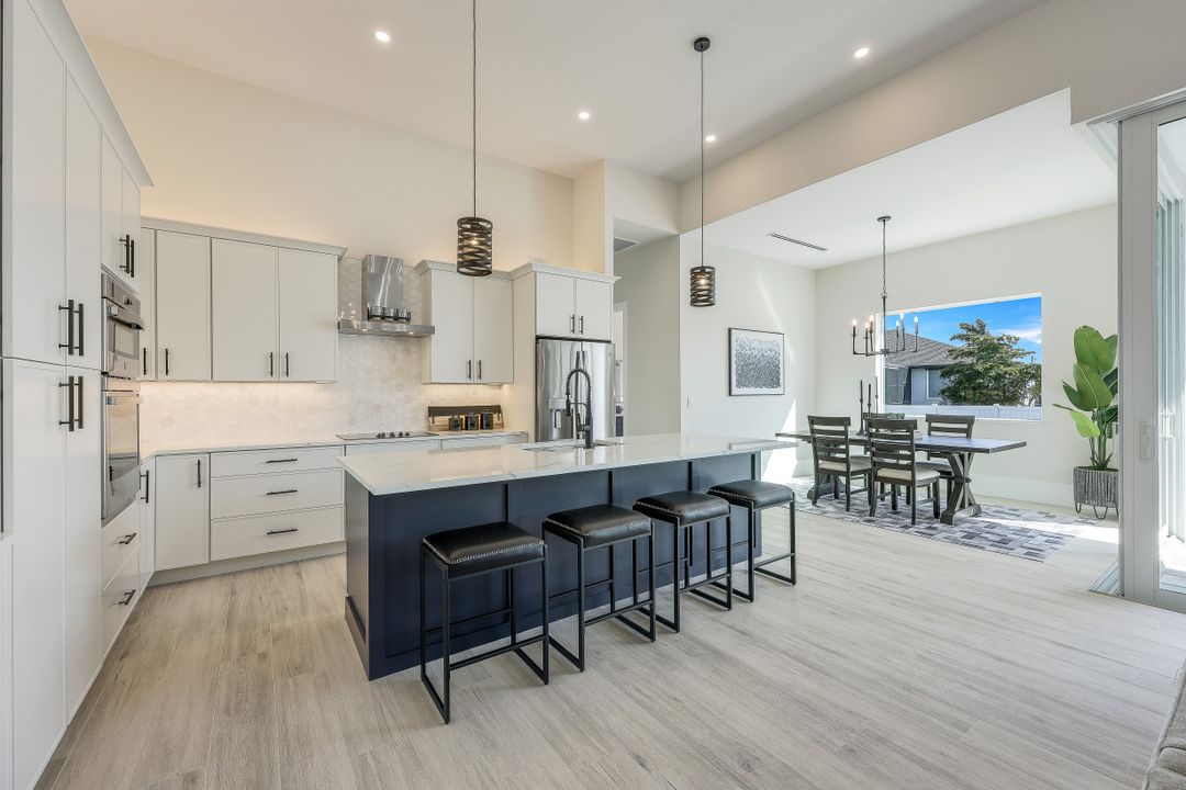 301 SW 33rd Ave, Cape Coral, FL 33991