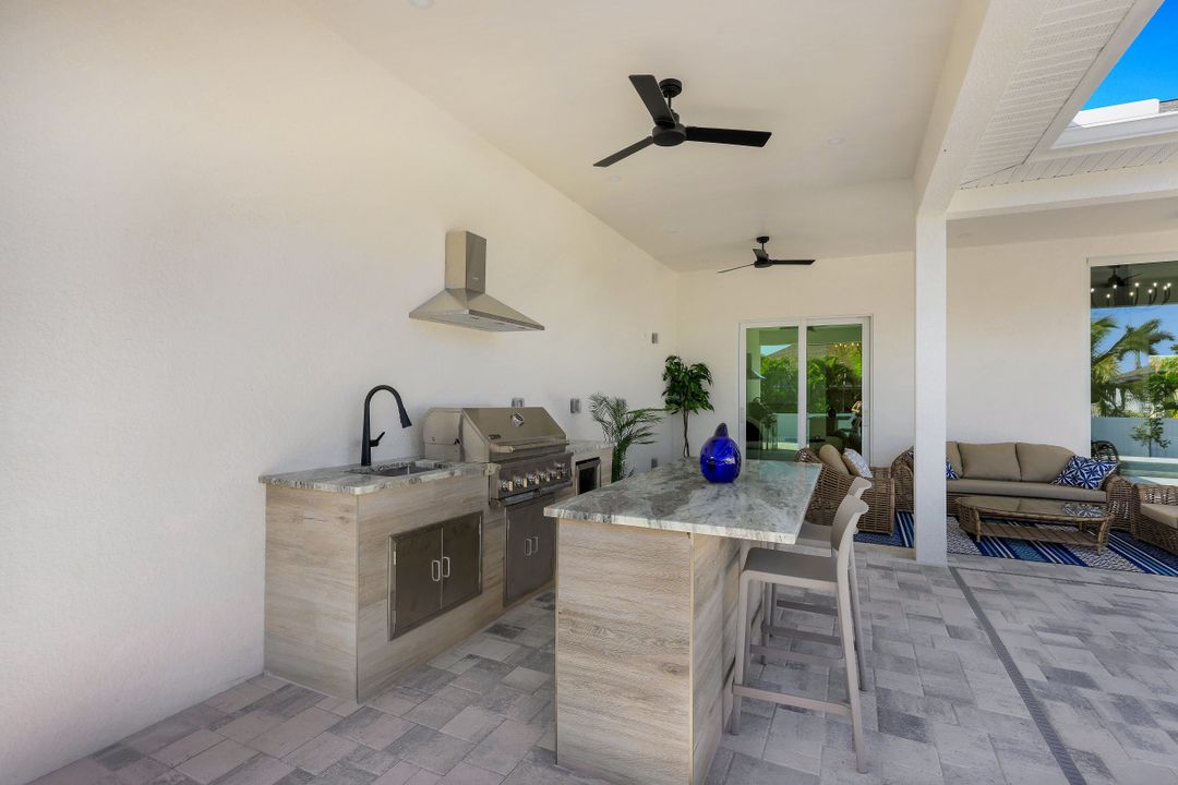 301 SW 33rd Ave, Cape Coral, FL 33991