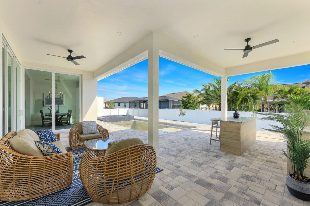 301 SW 33rd Ave, Cape Coral, FL 33991