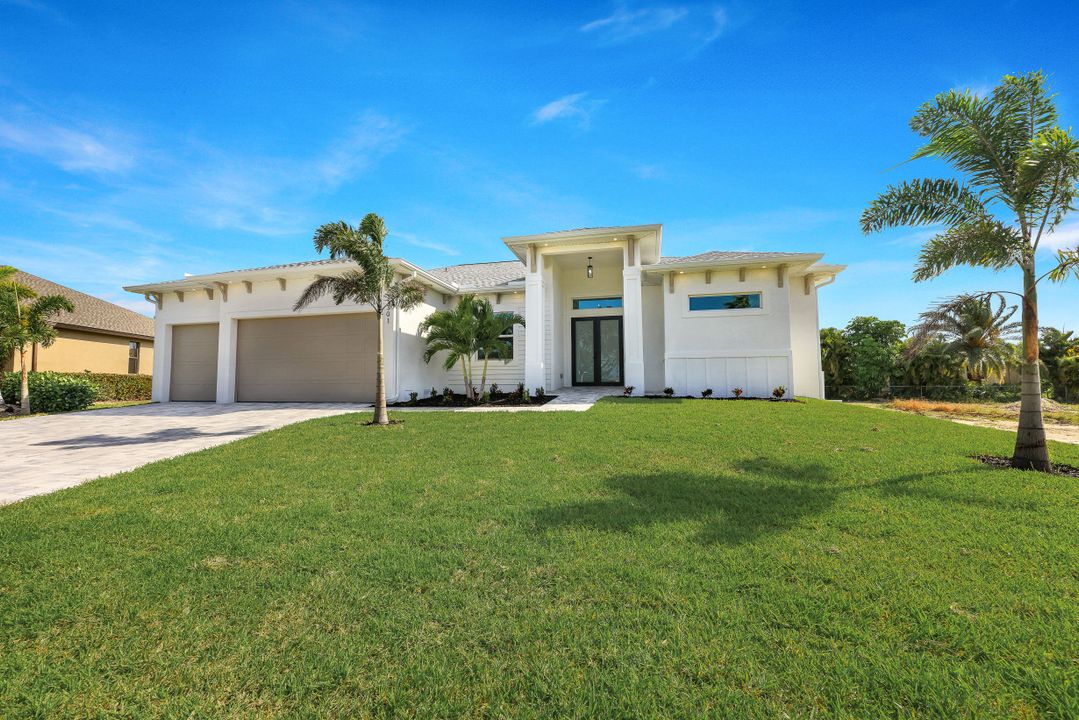 301 SW 33rd Ave, Cape Coral, FL 33991