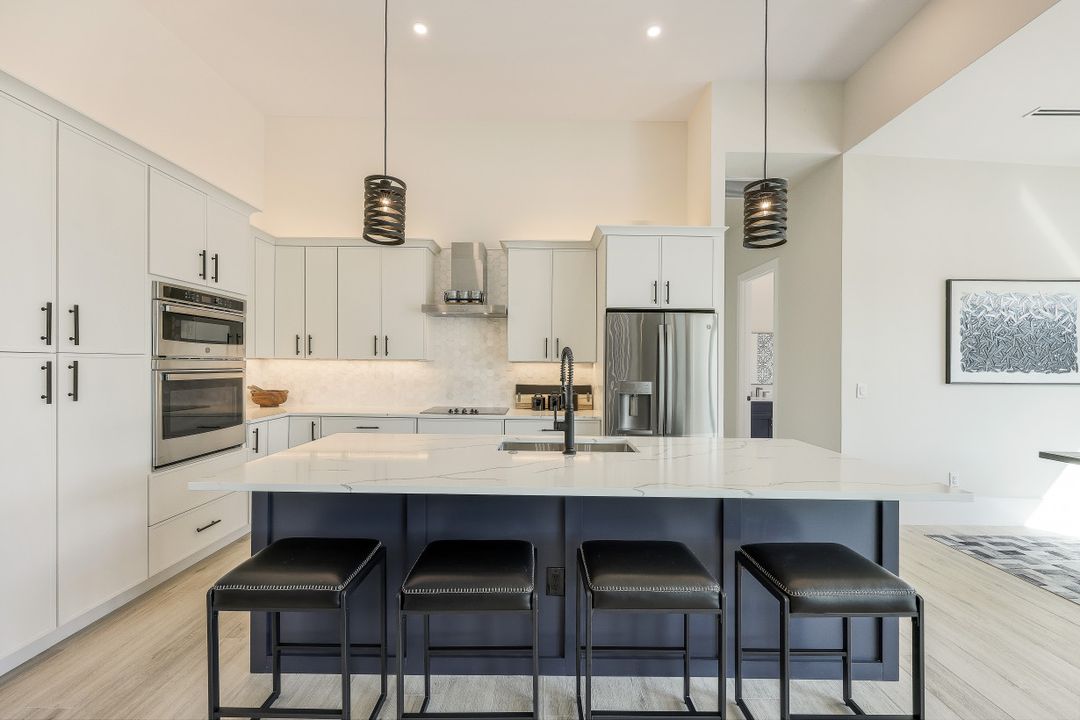 301 SW 33rd Ave, Cape Coral, FL 33991