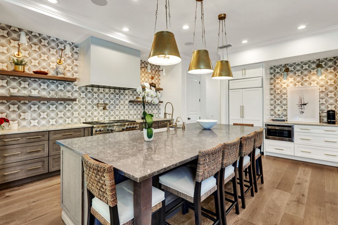 445 Putter Point Dr, Naples, FL 34103