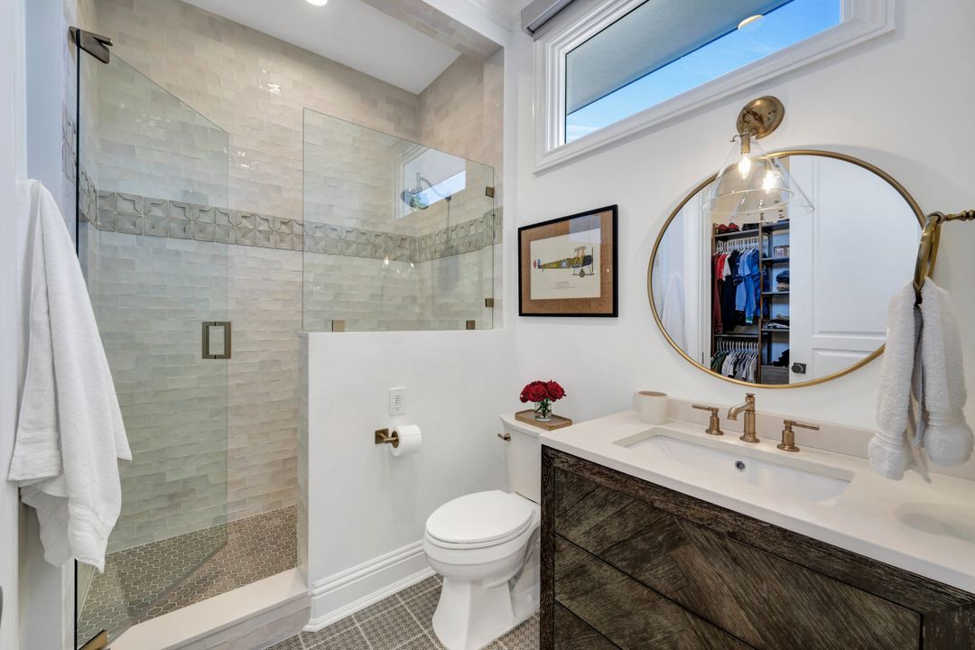 445 Putter Point Dr, Naples, FL 34103