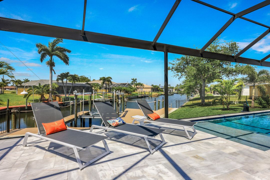 4242 SW 21st Pl, Cape Coral, FL 33914